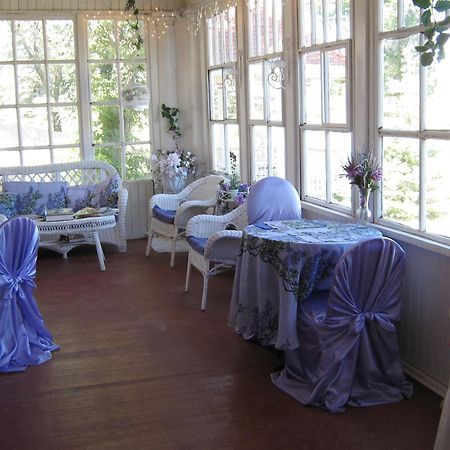 Wakamow Heights Bed And Breakfast Муус Джоу Екстериор снимка