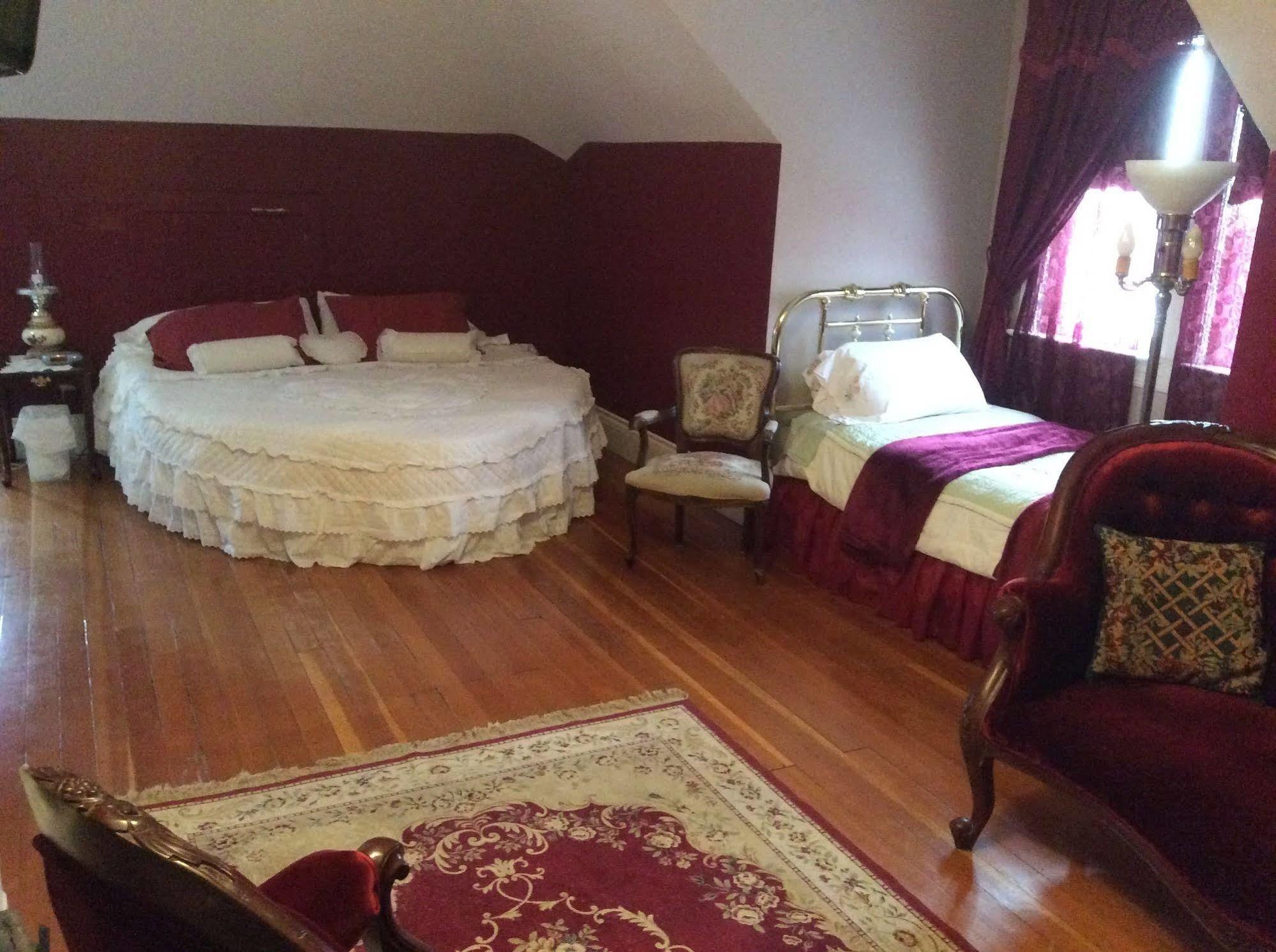 Wakamow Heights Bed And Breakfast Муус Джоу Екстериор снимка
