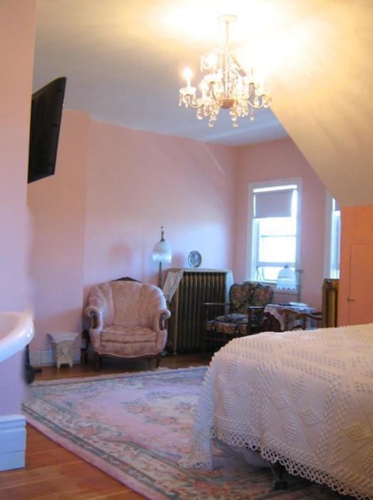 Wakamow Heights Bed And Breakfast Муус Джоу Екстериор снимка